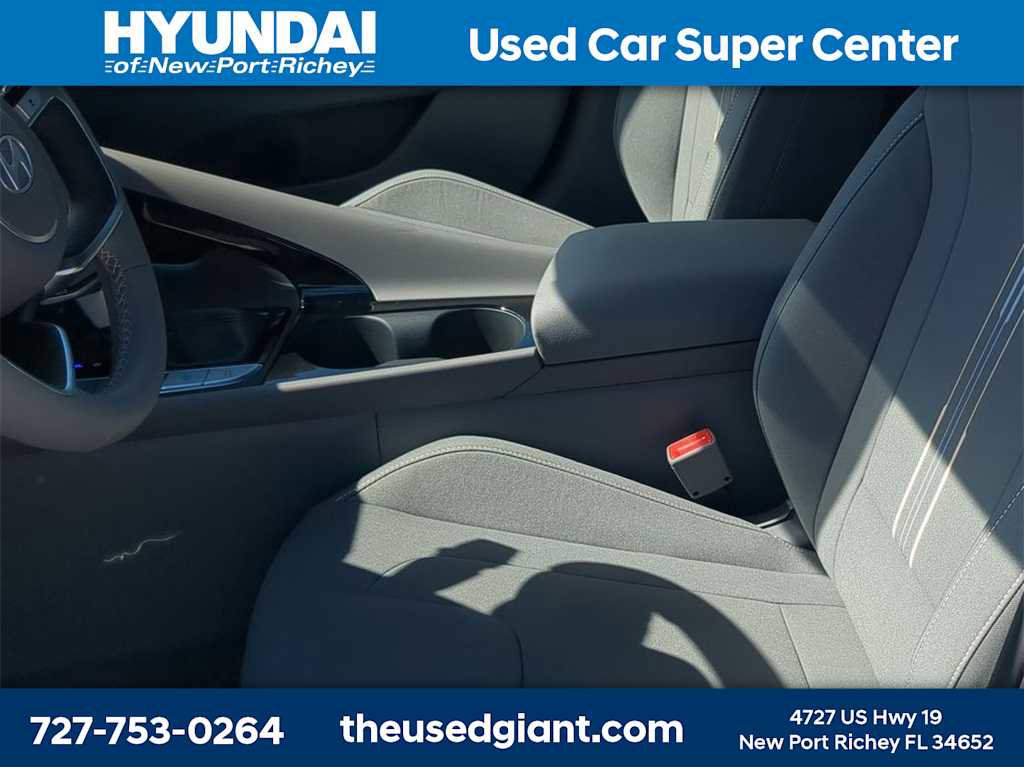 New 2026 Hyundai Elantra SEL Sport Premium image 17