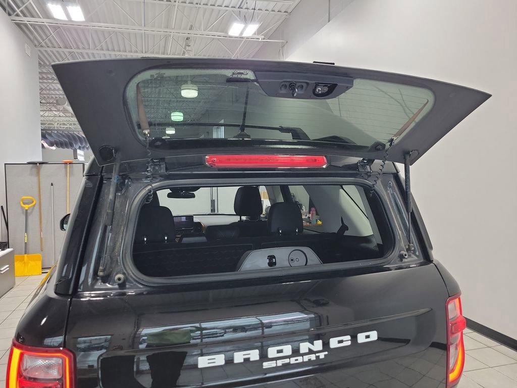 Used 2021 Ford Bronco Sport Badlands image 16