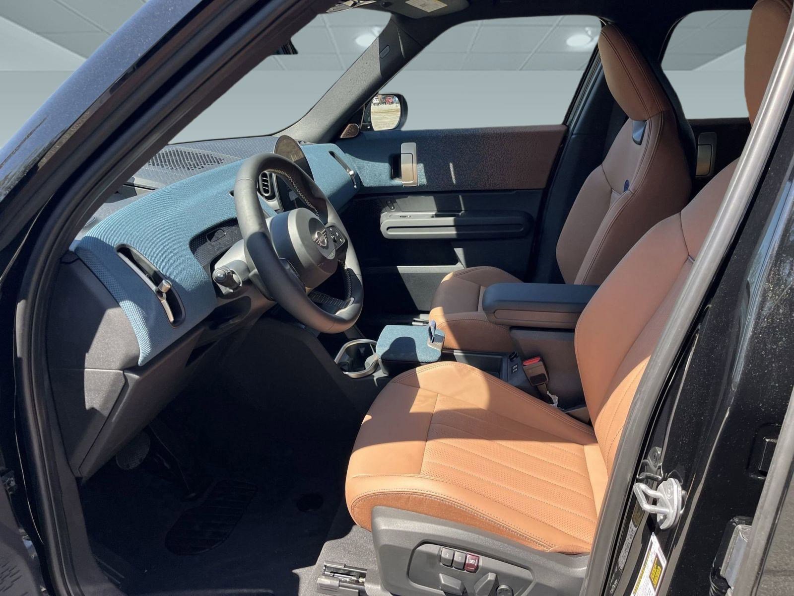 Used 2025 MINI Cooper Countryman S w/ Comfort Package Max image 5