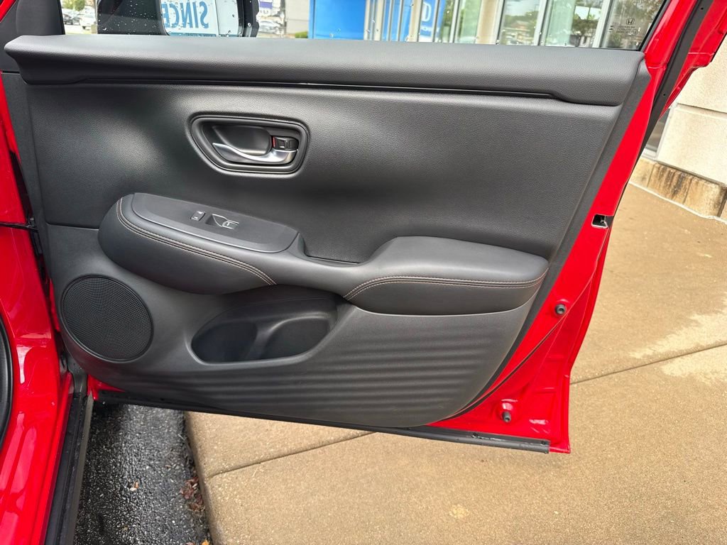 Certified 2026 Honda HR-V Sport image 41