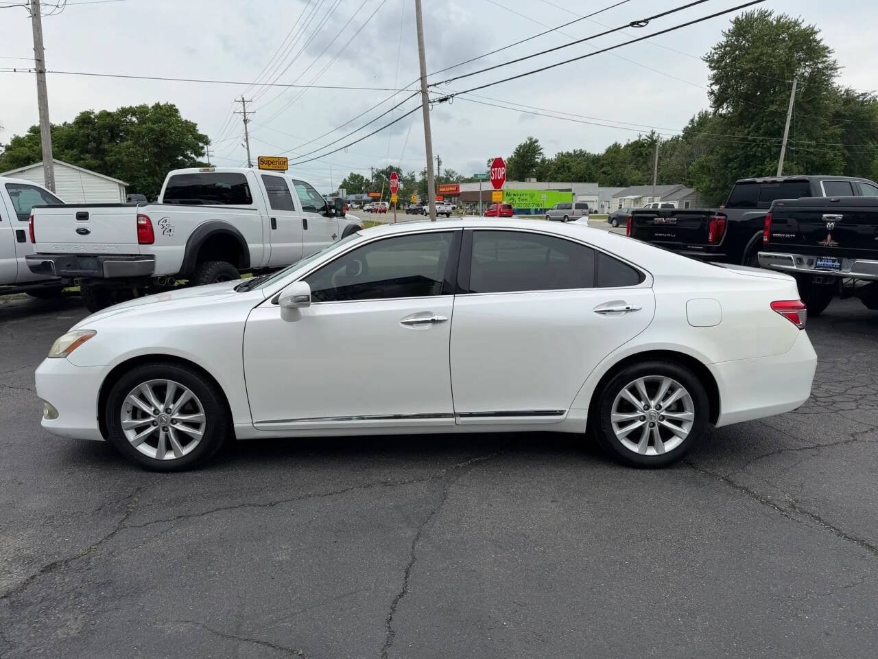 Used 2010 Lexus ES 350 FWD image 2