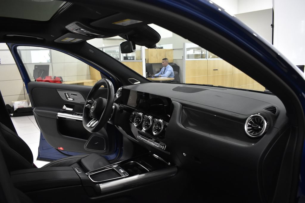Certified 2024 Mercedes-Benz GLA 35 AMG 4MATIC image 18