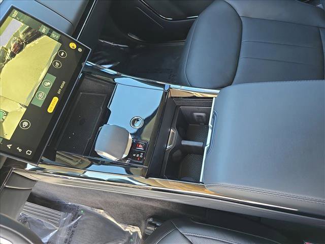Used 2024 Land Rover Range Rover Sport SE AWD/4WD image 23