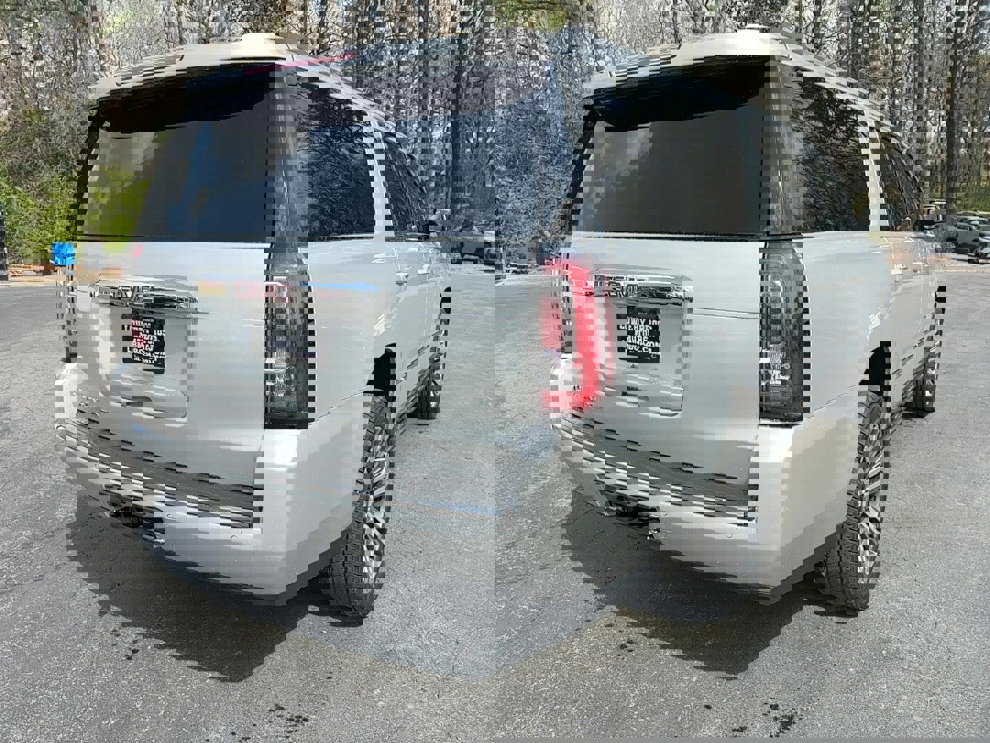 Used 2019 GMC Yukon XL Denali w/ Denali Ultimate Package image 5