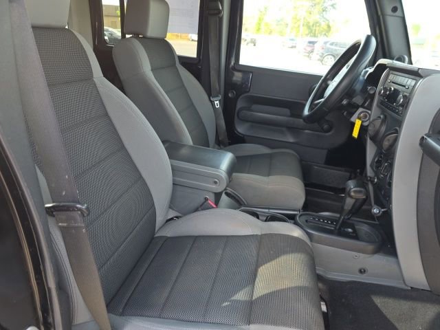 Used 2007 Jeep Wrangler X image 11