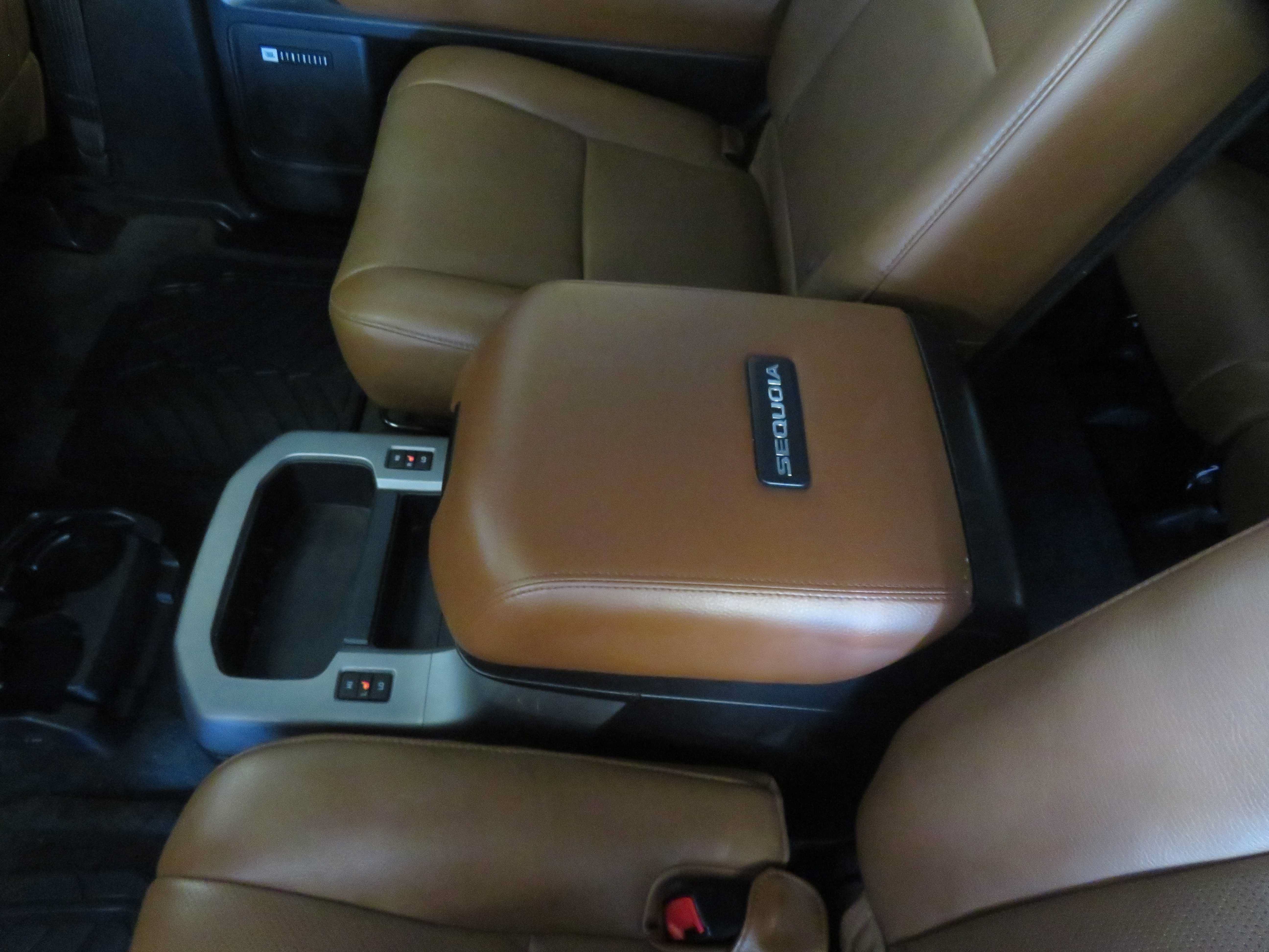 Used 2017 Toyota Sequoia Platinum RWD image 63