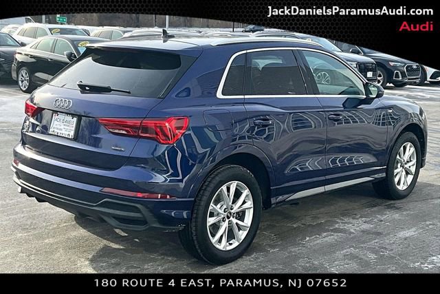 Used 2023 Audi Q3 2.0T Premium Plus w/ Premium Plus Package image 2