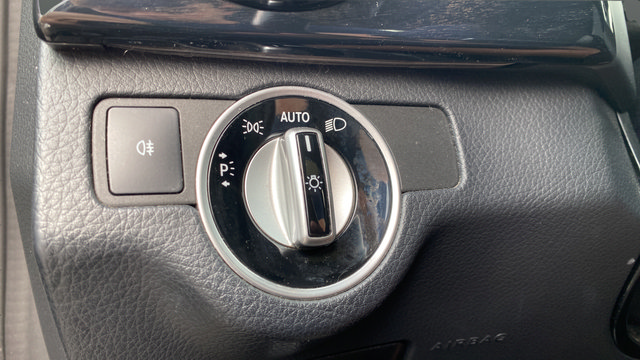 Used 2015 Mercedes-Benz GLK 350 2WD image 22