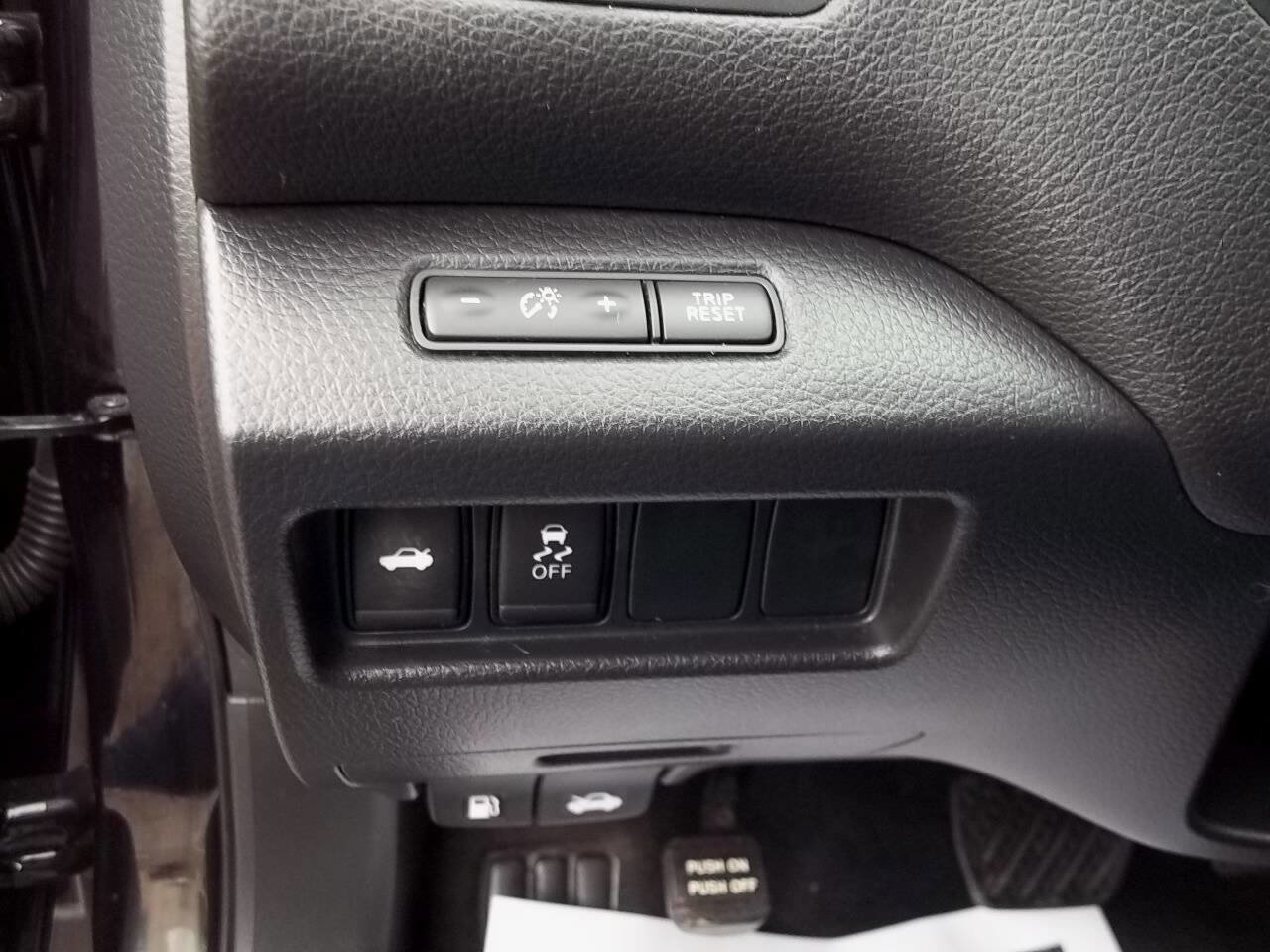 Used 2017 Nissan Altima 2.5 S w/ Power Driver Seat Package FWD image 19