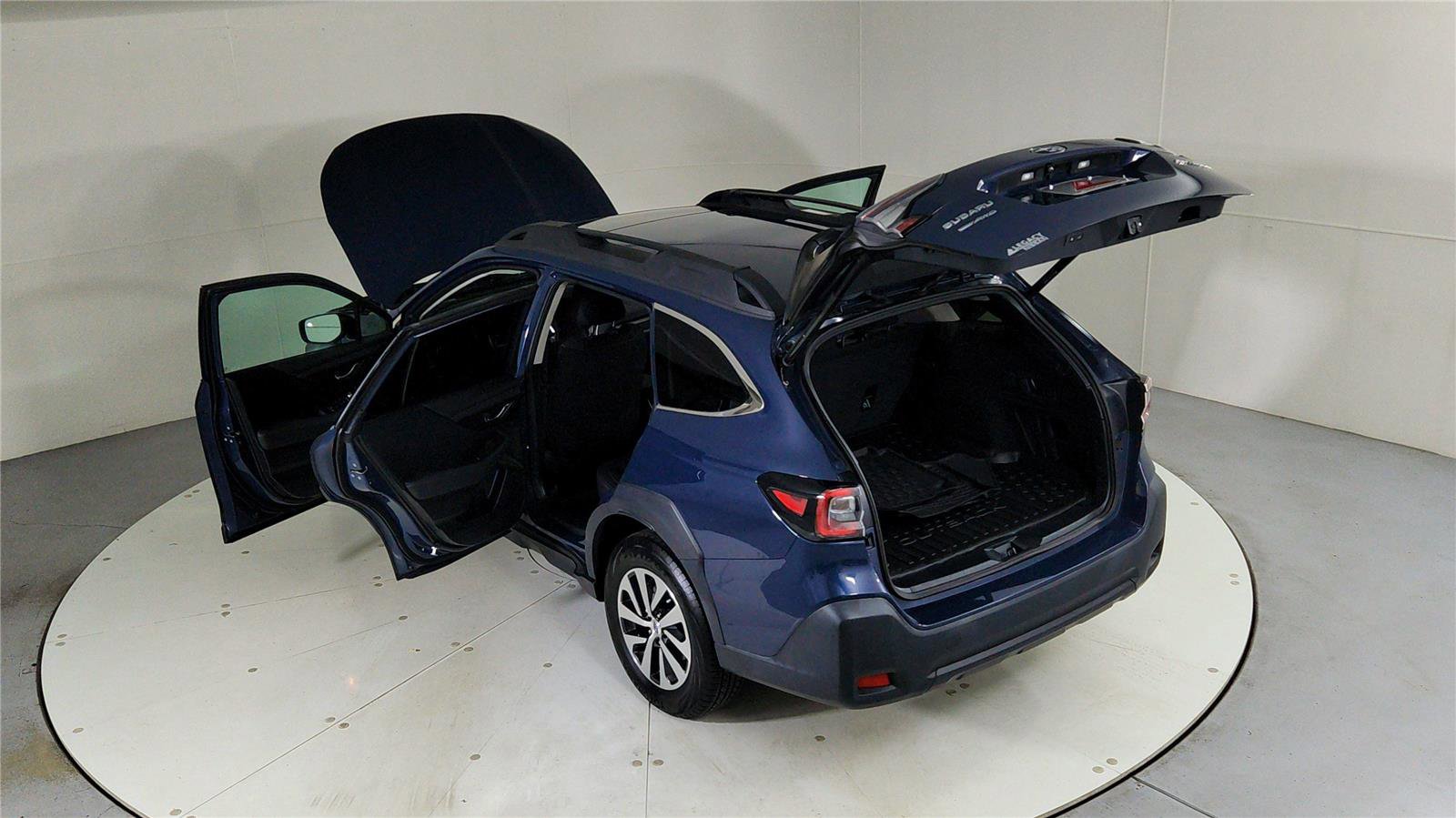 Used 2023 Subaru Outback Premium image 45