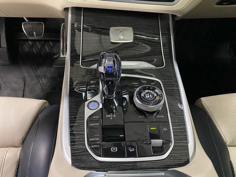 Used 2022 BMW ALPINA XB7 image 16