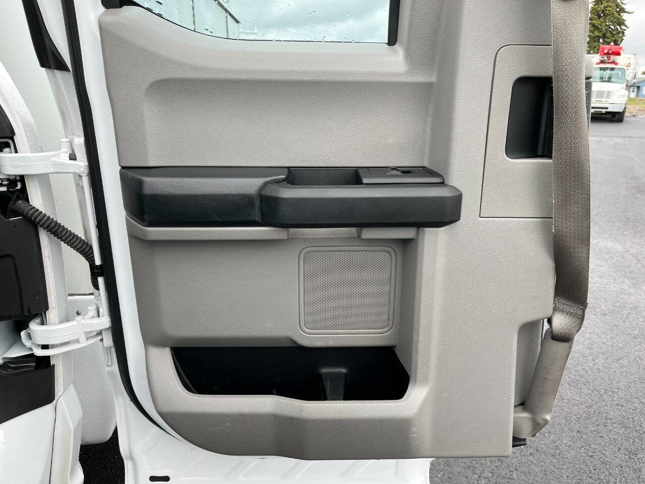 Used 2017 Ford F350 XL w/ Power Equipment Group image 15