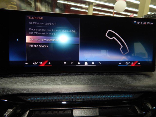 Used 2025 BMW 330i xDrive Sedan w/ Convenience Package image 26