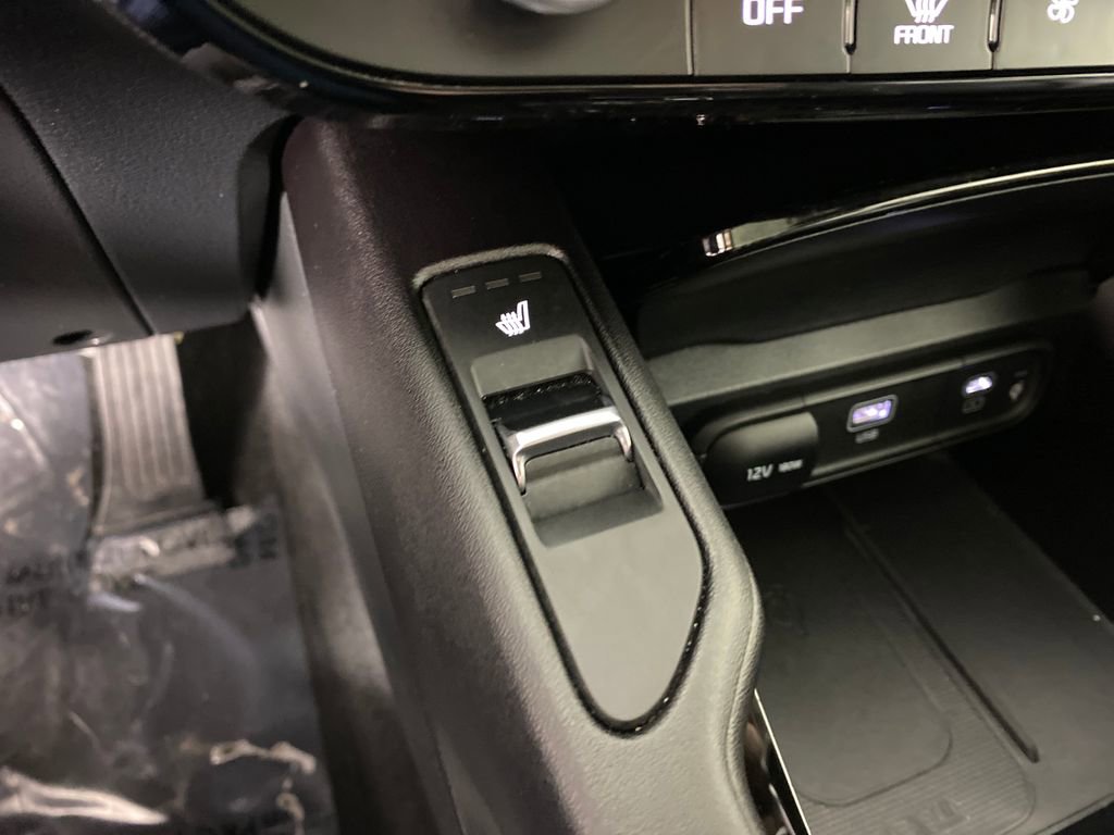 Used 2025 Kia Telluride S image 20