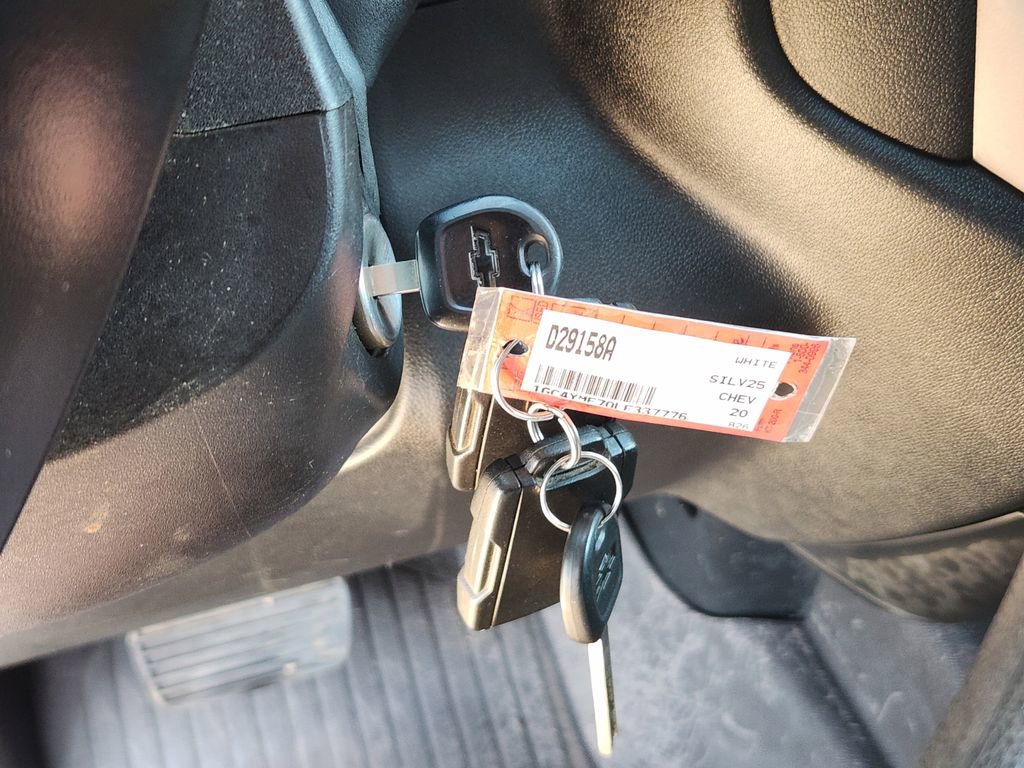 Used 2020 Chevrolet Silverado 2500 Custom w/ Custom Value Package image 24