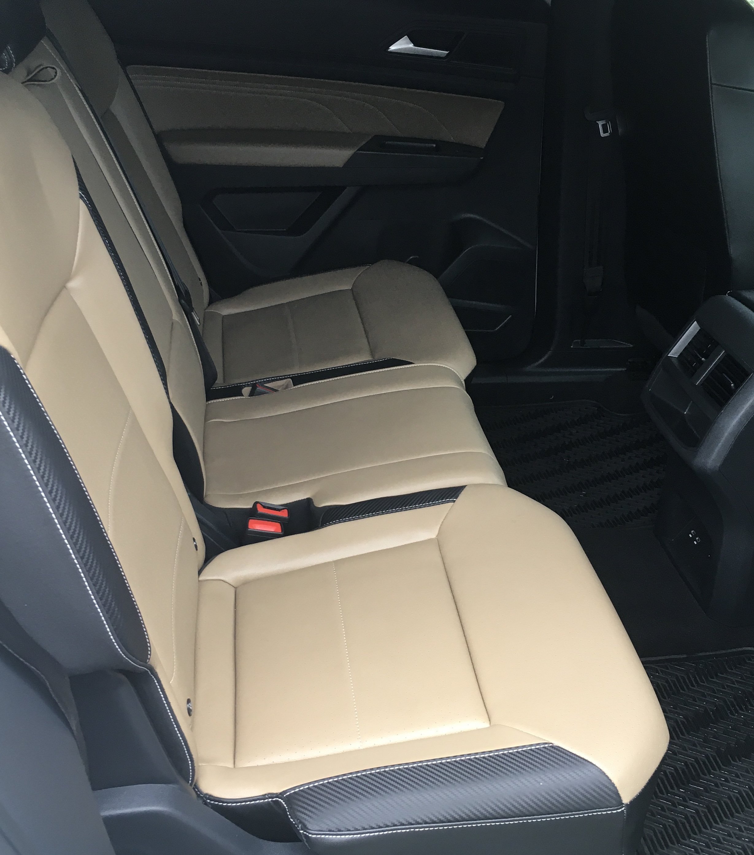 Certified 2022 Volkswagen Atlas Cross Sport SE AWD/4WD image 6