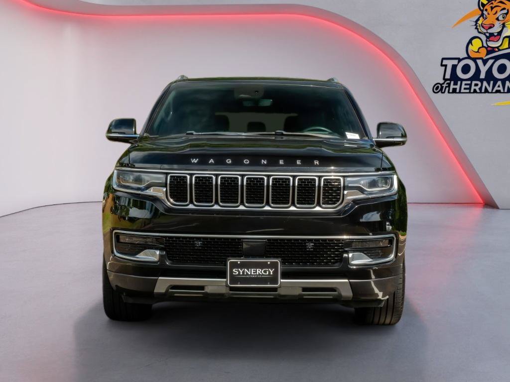 Used 2022 Jeep Wagoneer Series III AWD/4WD image 2