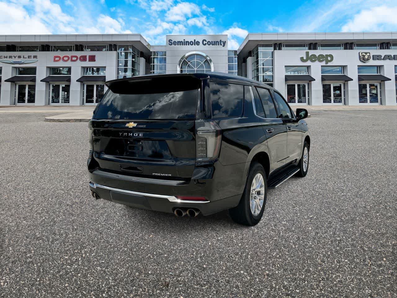 Used 2025 Chevrolet Tahoe Premier AWD/4WD image 8