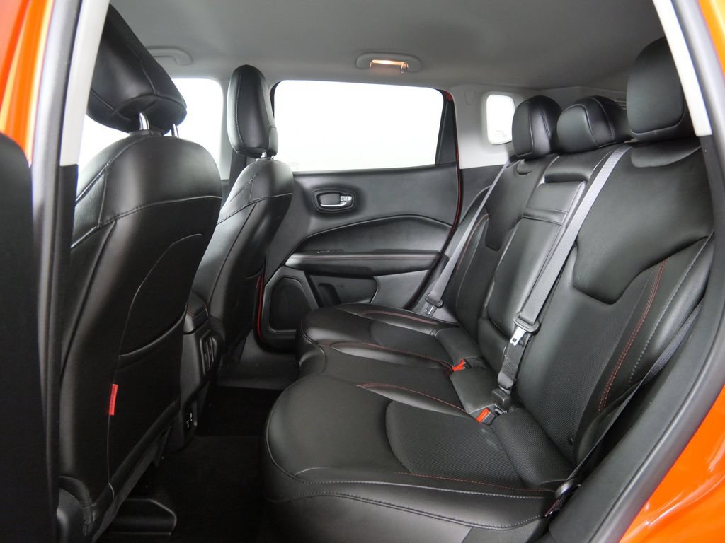Used 2019 Jeep Compass Trailhawk w/ Leather Interior Group AWD/4WD image 15