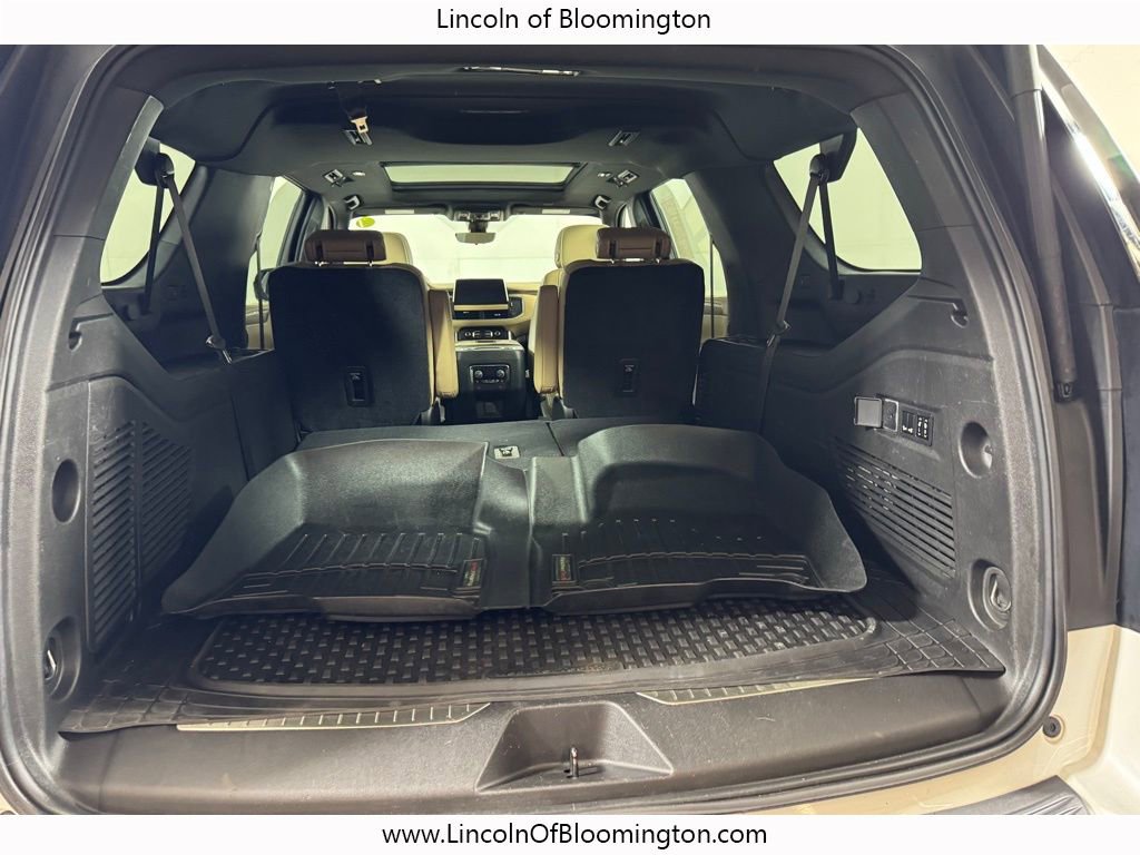 Used 2021 Chevrolet Suburban Premier w/ Premium Package image 29