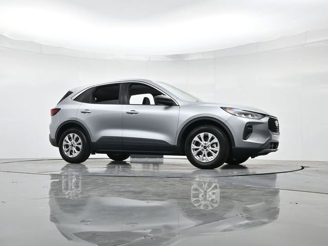 Used 2024 Ford Escape Active w/ Cold Weather Package image 31