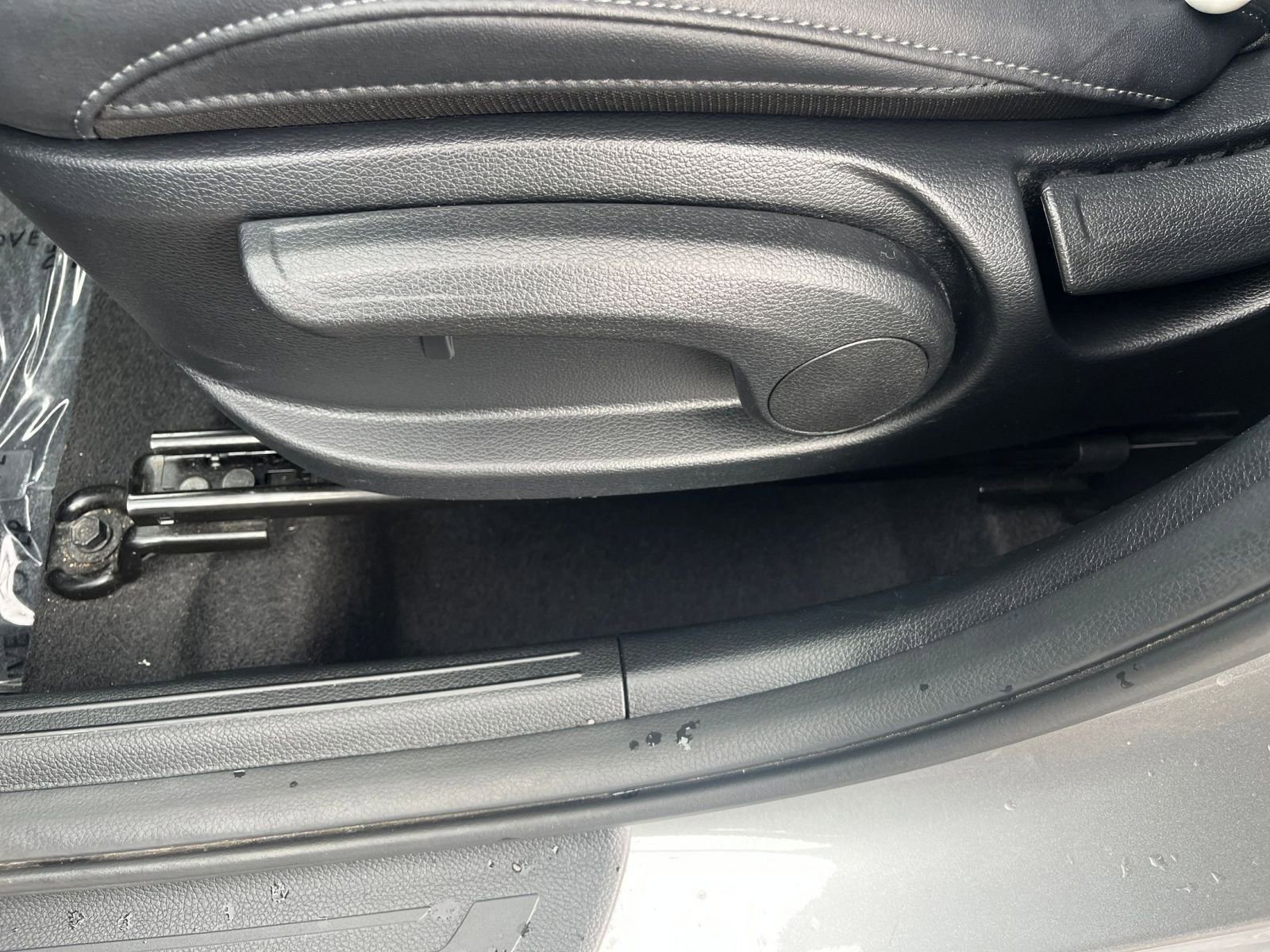 Used 2025 Kia Seltos S image 23