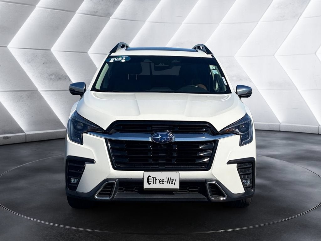 Used 2023 Subaru Ascent Touring AWD/4WD image 8