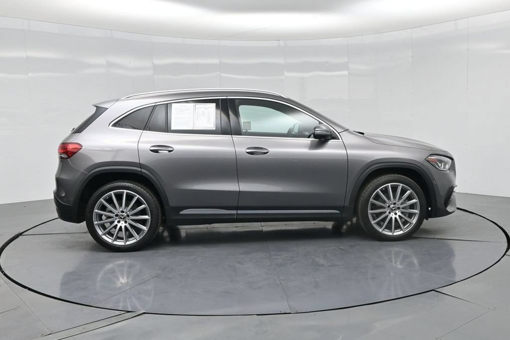 Used 2022 Mercedes-Benz GLA 250 4MATIC image 32