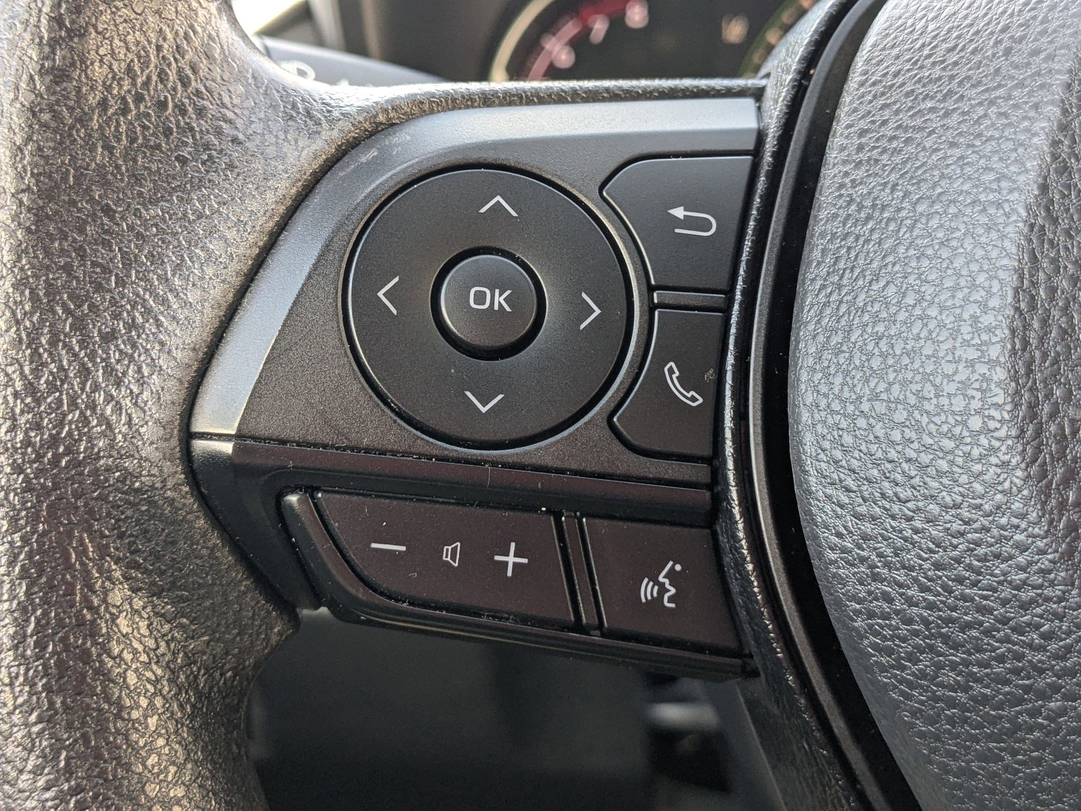 Used 2023 Toyota RAV4 LE image 19