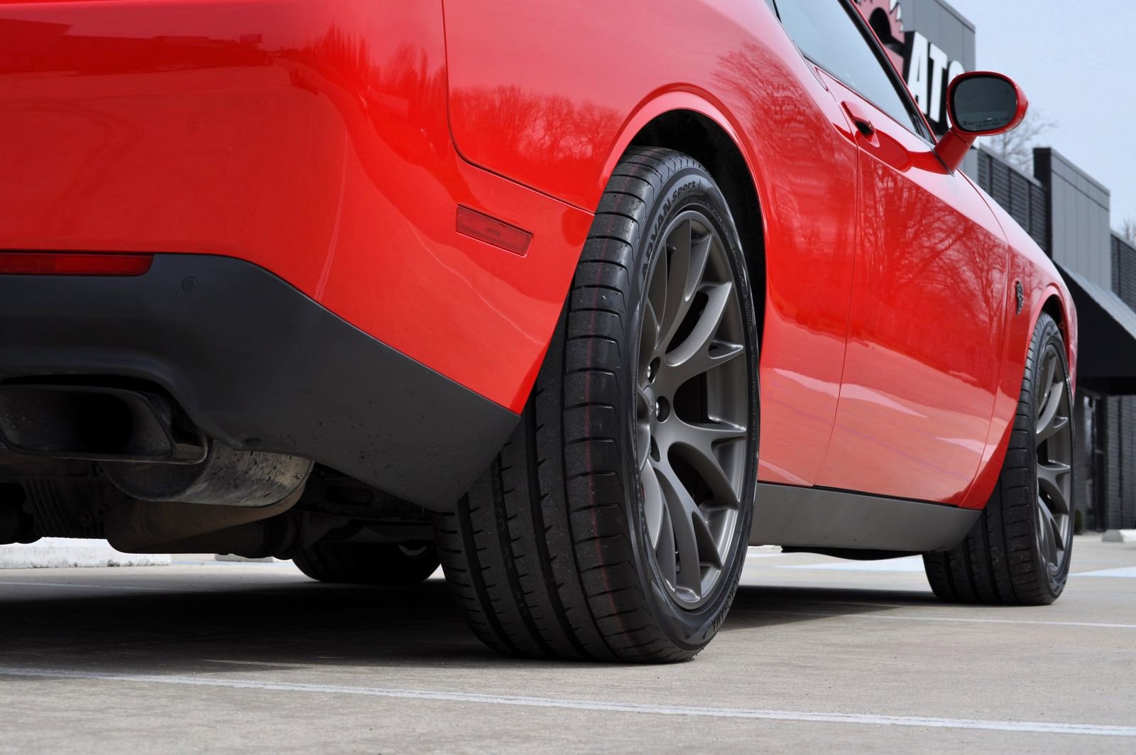 Used 2015 Dodge Challenger SRT Hellcat image 25