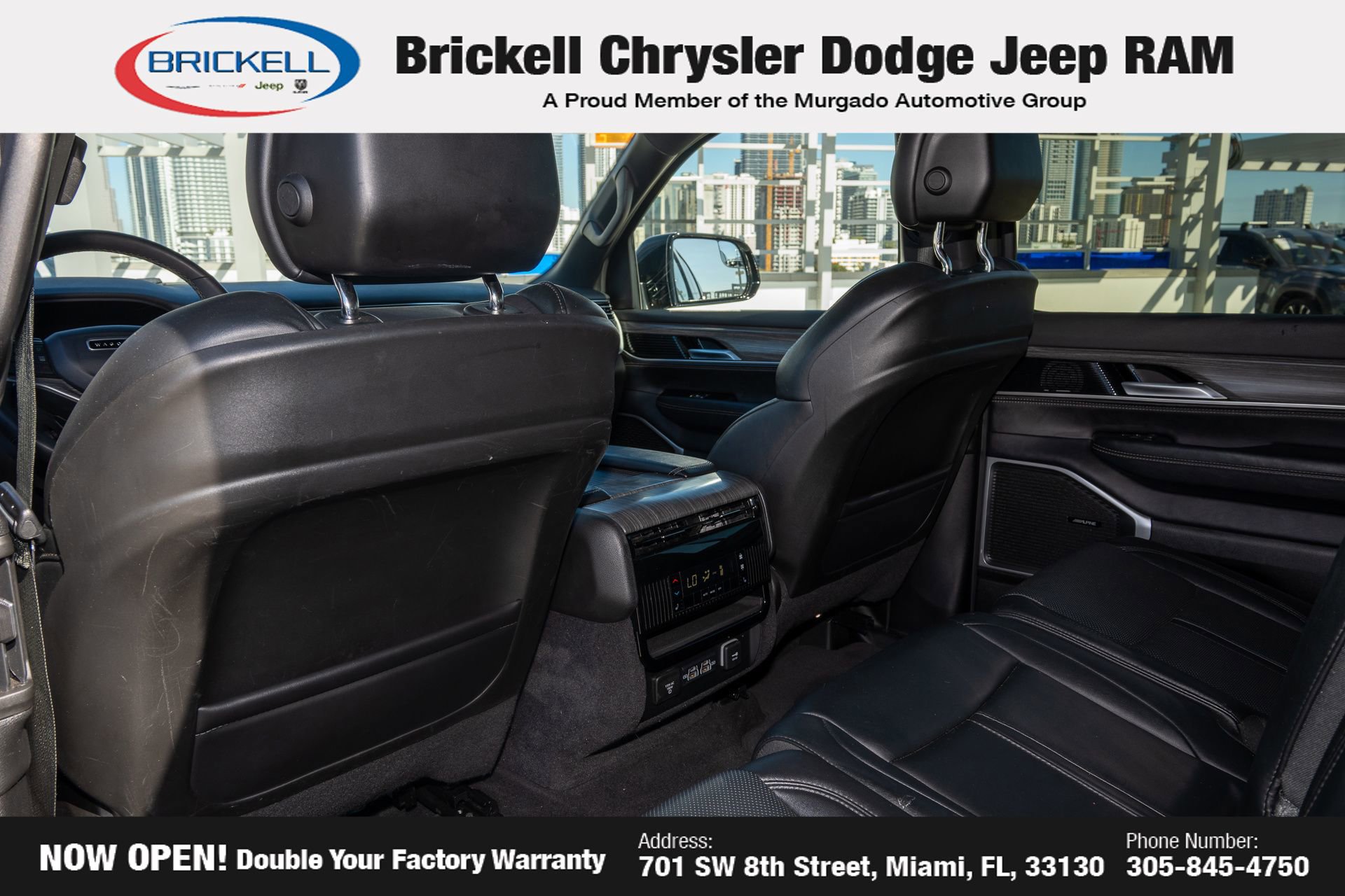 Used 2024 Jeep Wagoneer L Series II w/ Flexible Seating Group image 17