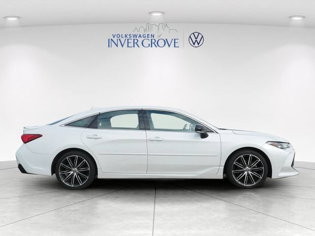 Used 2022 Toyota Avalon Touring FWD image 8