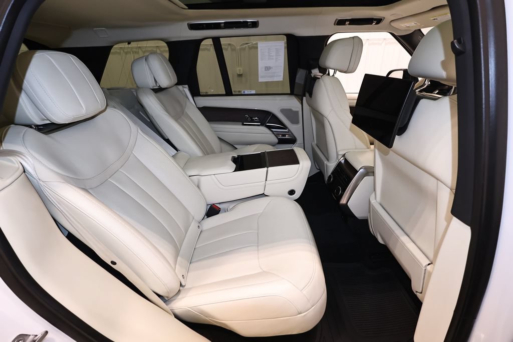 Used 2023 Land Rover Range Rover Autobiography AWD/4WD image 22