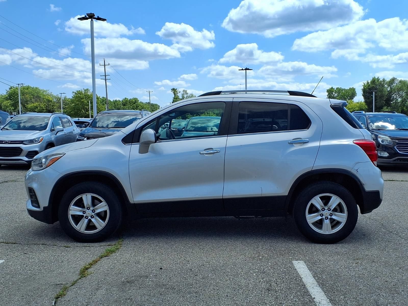 Used 2018 Chevrolet Trax LT w/ LT Convenience Package AWD/4WD image 8