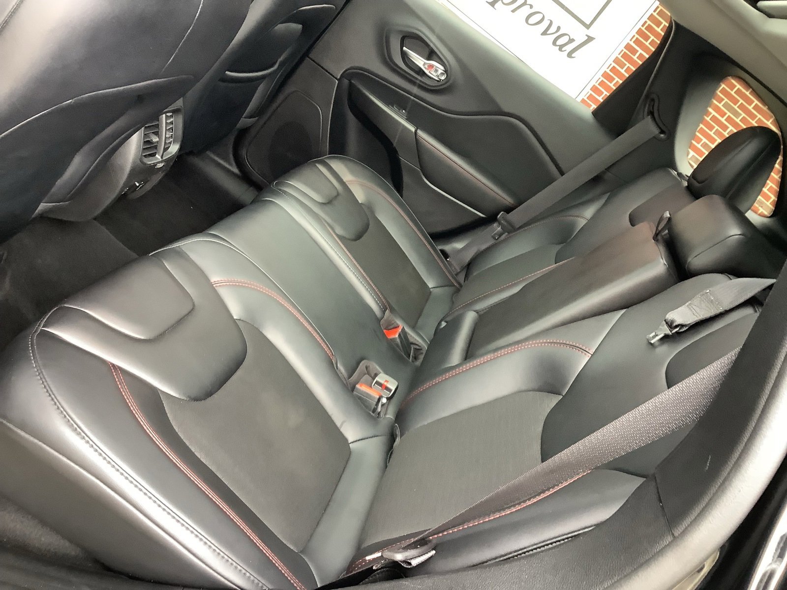 Used 2022 Jeep Cherokee Trailhawk w/ Sun & Sound Group image 9