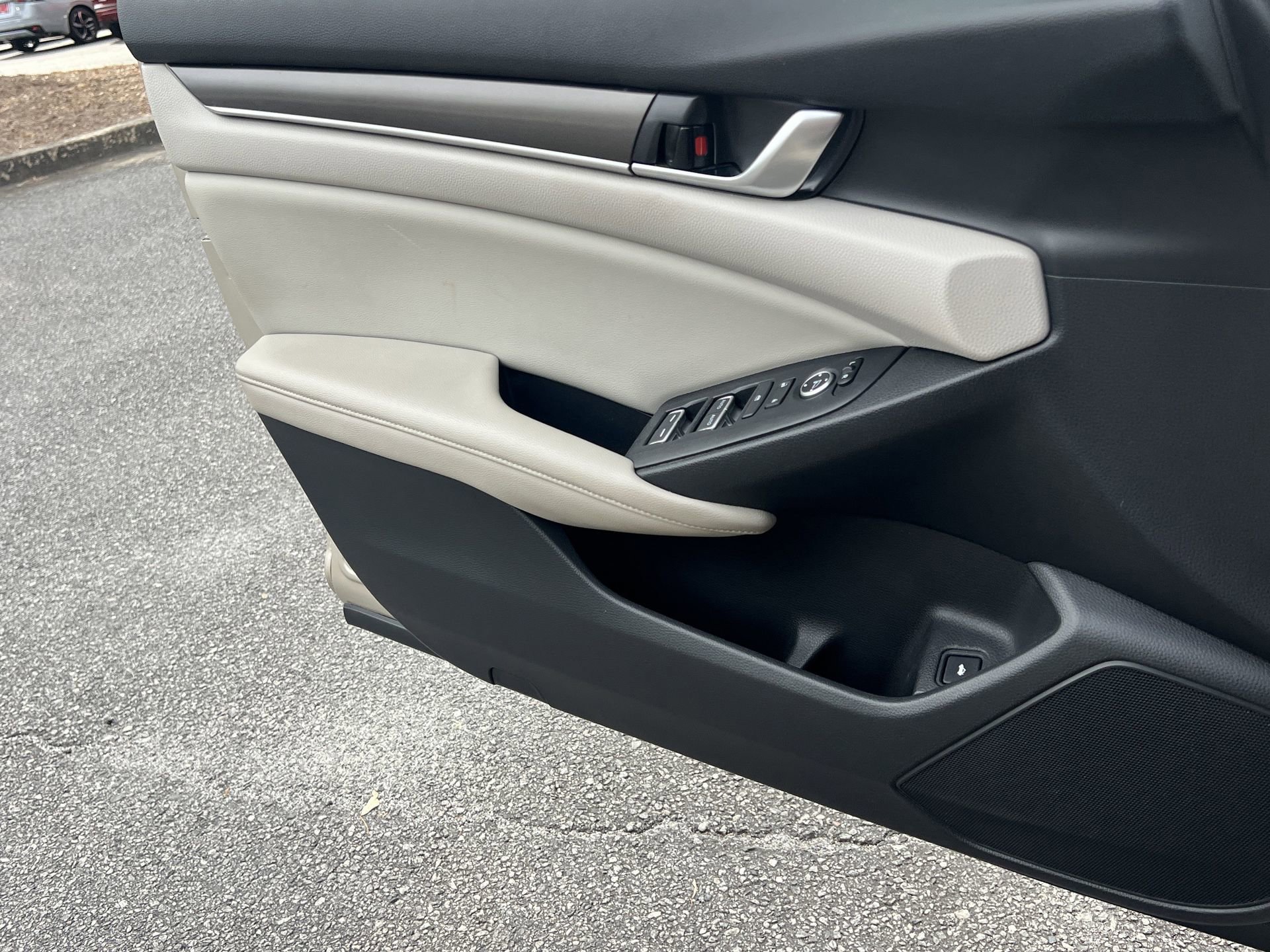 Used 2018 Honda Accord LX image 14