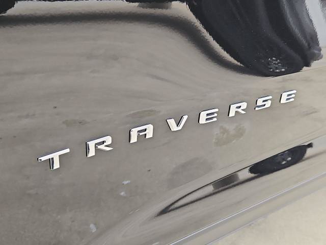 New 2026 Chevrolet Traverse LT w/ LPO, Cargo Package FWD image 32