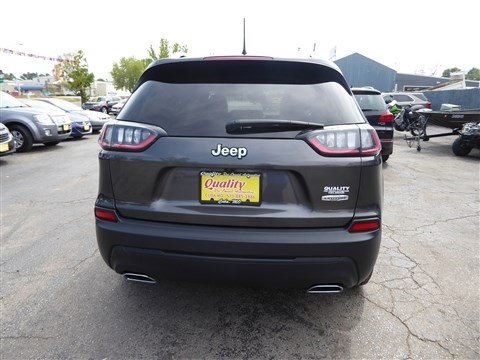 Used 2019 Jeep Cherokee Latitude Plus w/ Comfort/Convenience Group image 7