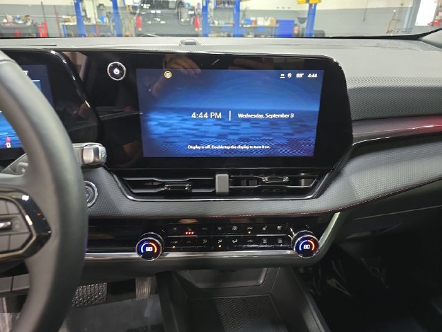 New 2026 Chevrolet Equinox RS w/ Convenience Package III FWD image 23