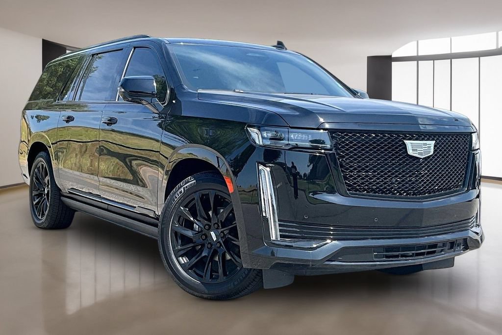 Used 2023 Cadillac Escalade ESV Sport Platinum w/ LPO, ONYX Package AWD/4WD image 11