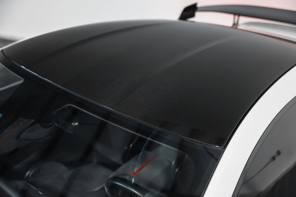 Used 2023 Aston Martin V8 Vantage Coupe RWD image 13