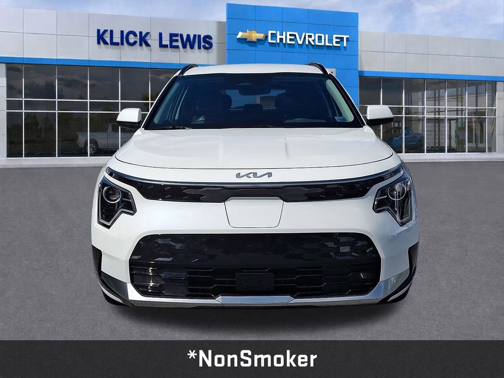 Used 2025 Kia Niro Wind w/ Wind Preserve Package FWD image 2