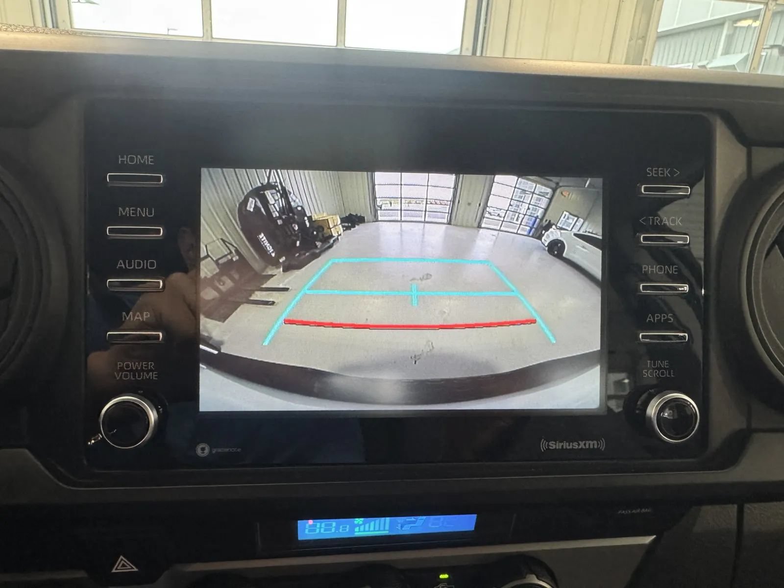 Used 2023 Toyota Tacoma SR AWD/4WD image 31