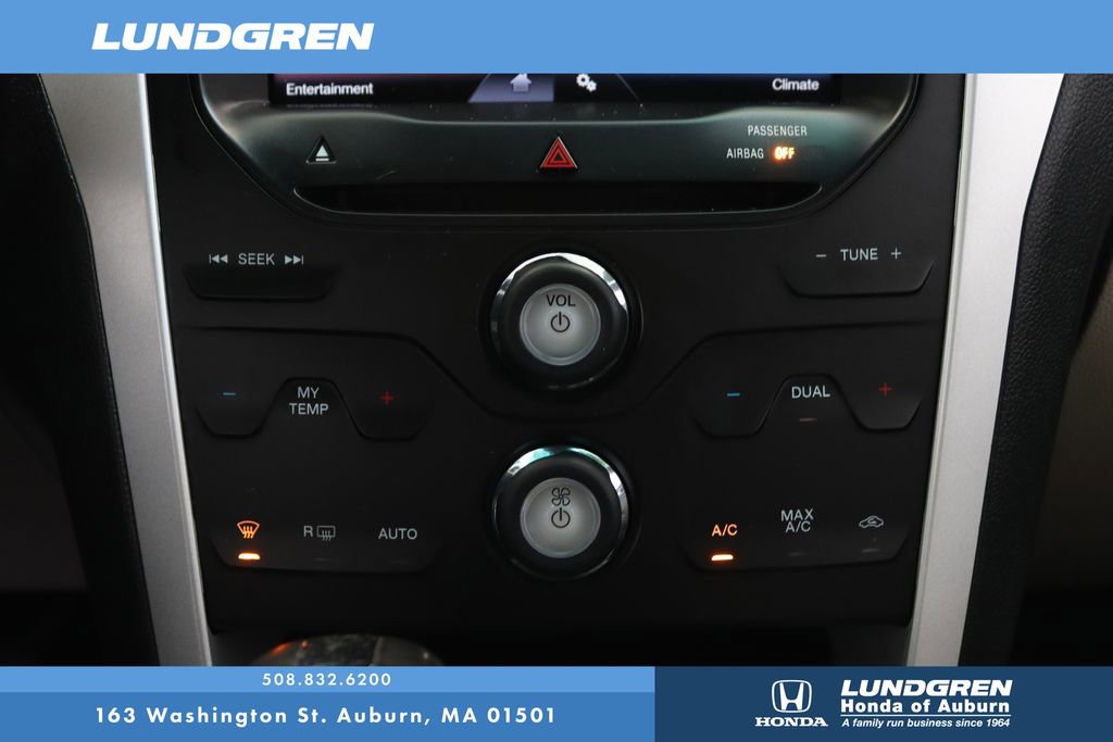 Used 2014 Ford Explorer XLT w/ Equipment Group 202A AWD/4WD image 24