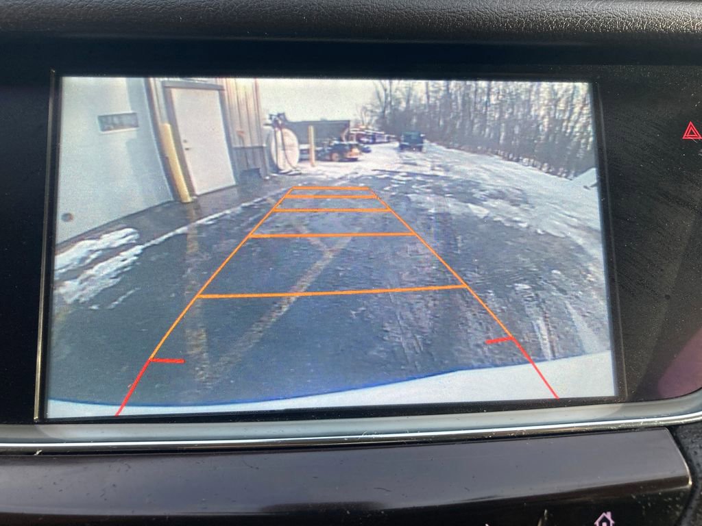 Used 2017 Cadillac XT5 Luxury image 24