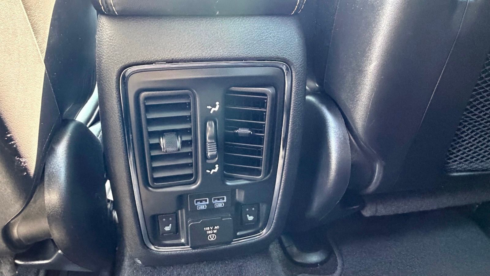 Used 2014 Jeep Grand Cherokee Overland AWD/4WD image 22
