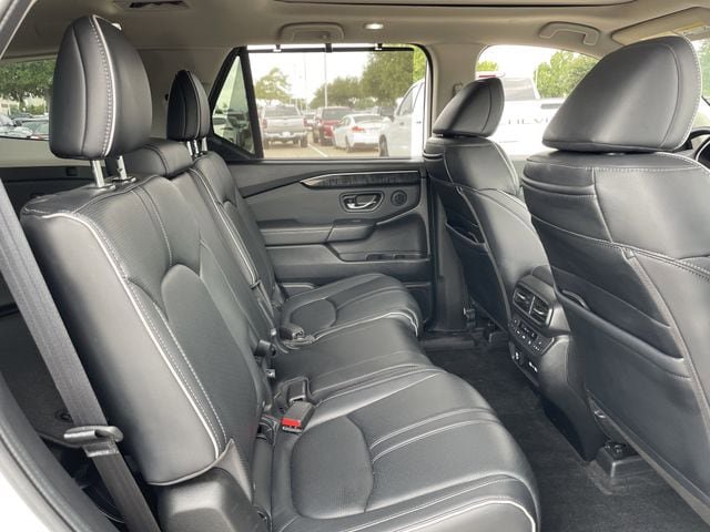 Used 2023 Honda Pilot Elite image 27
