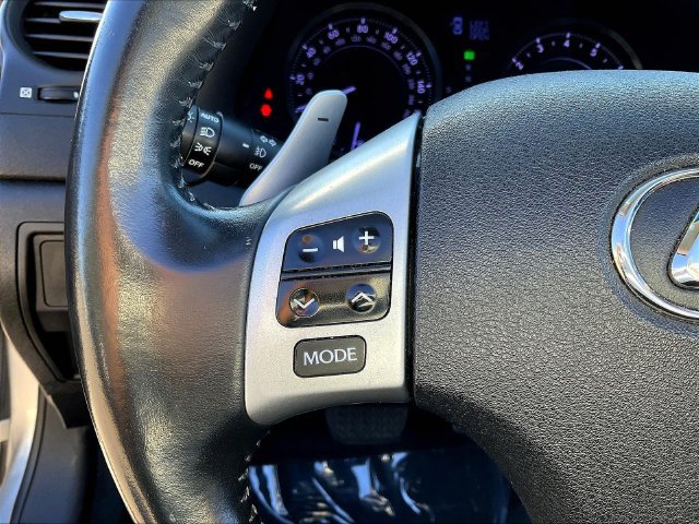 Used 2013 Lexus IS 250C RWD image 13