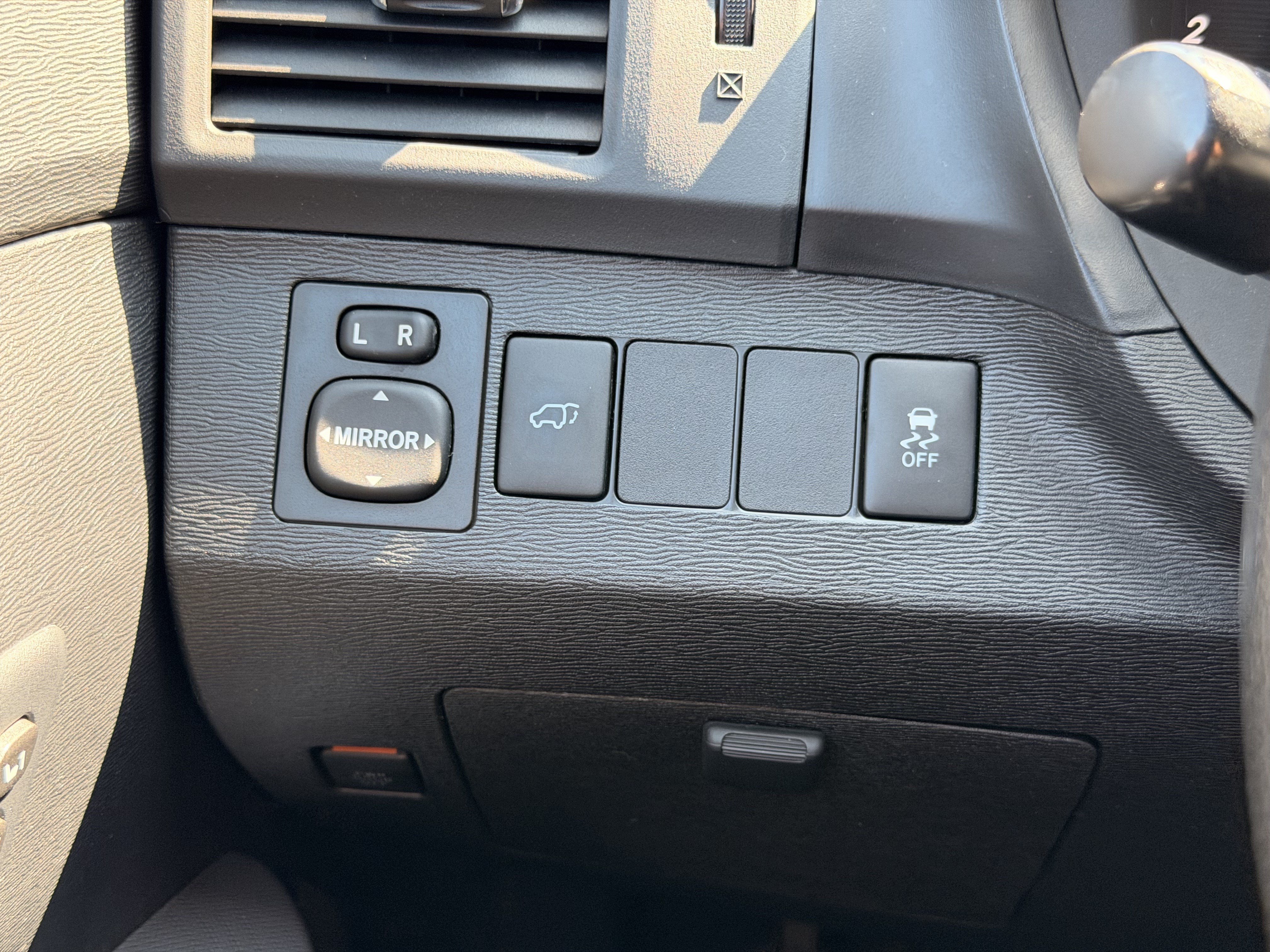 Used 2013 Toyota Venza XLE FWD image 24