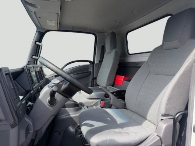 New 2025 Chevrolet Low Cab Forward 4500 XD RWD image 28